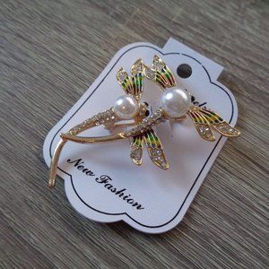 Beautiful Double Dragonfly Brooch Pin
